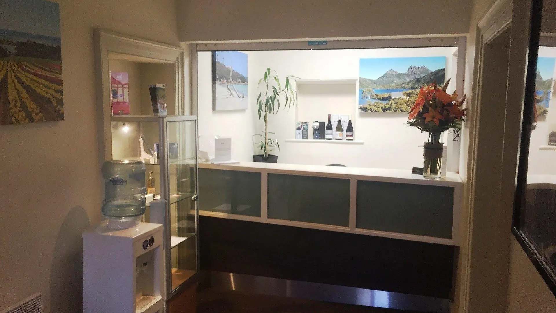 Quest Trinity House Aparthotel Hobart 3*,  Australia