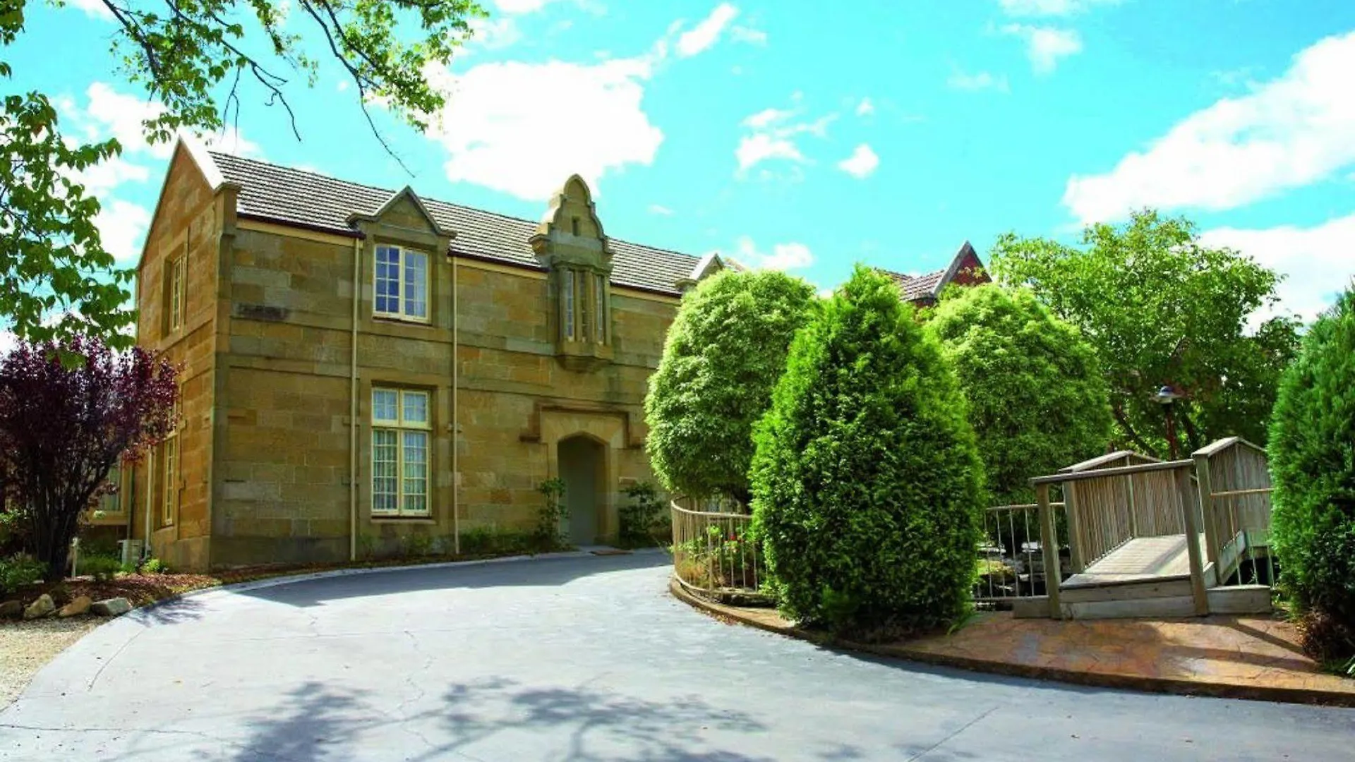 Quest Trinity House Aparthotel Hobart