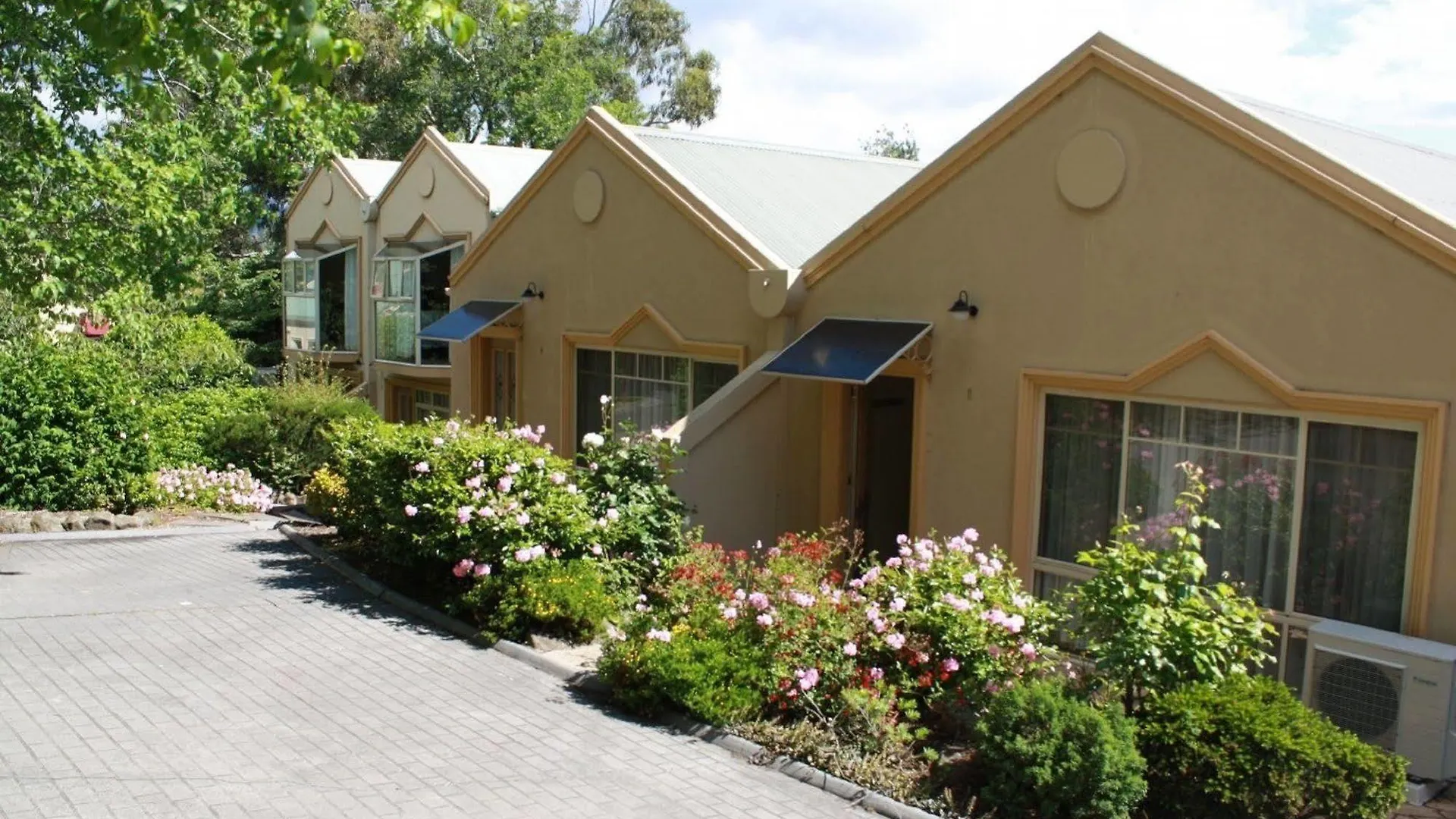 Quest Trinity House Aparthotel Hobart