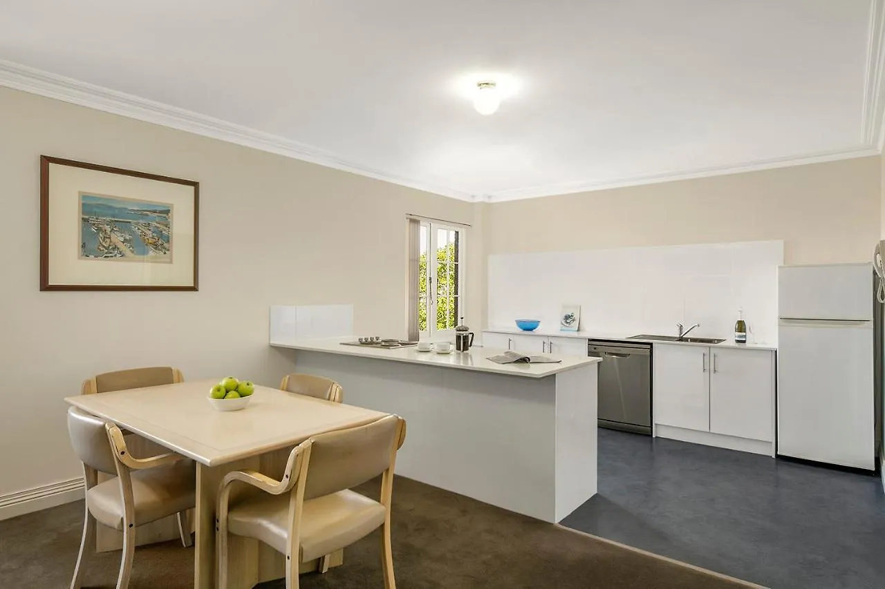 Quest Trinity House Aparthotel Hobart